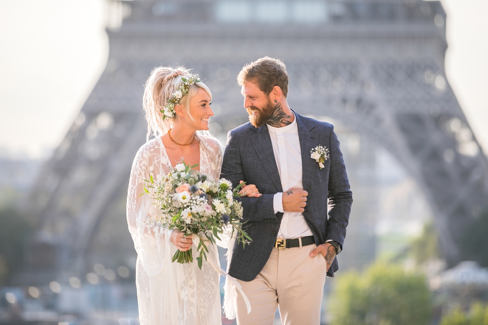 offbeat elopement in Paris